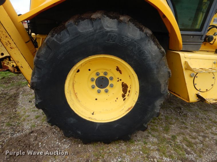 image for item GF9152 2000 New Holland 675E  backhoe