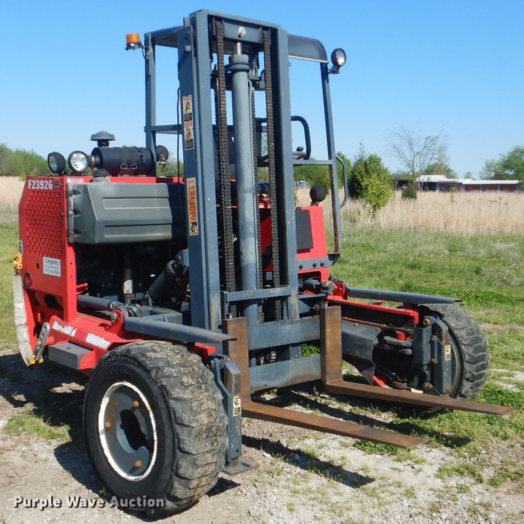 image for item GF9156 Moffett M5500N4W forklift