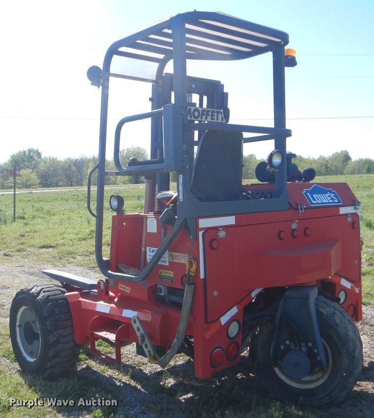 image for item GF9156 Moffett M5500N4W forklift