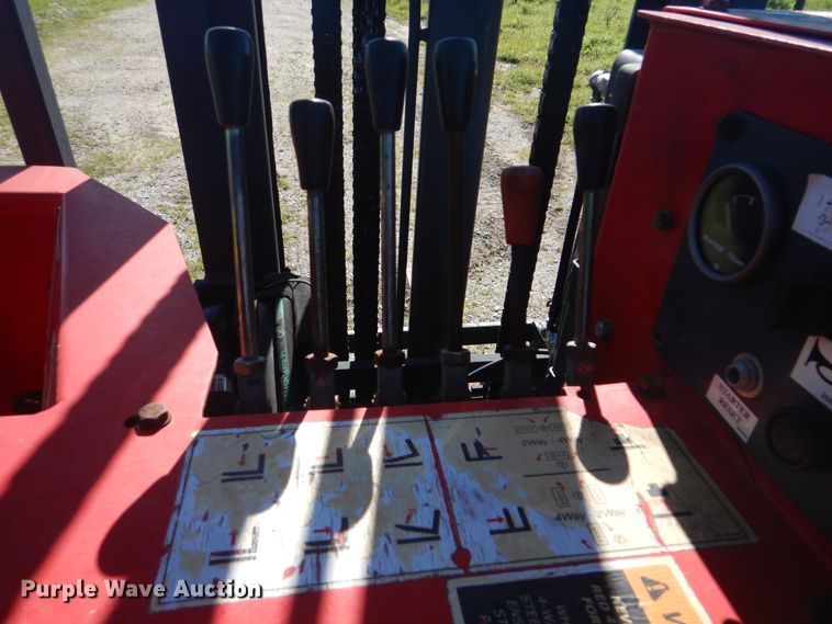 image for item GF9156 Moffett M5500N4W forklift