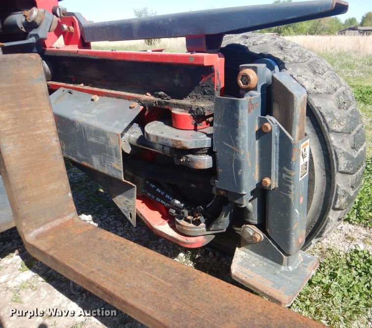 image for item GF9156 Moffett M5500N4W forklift