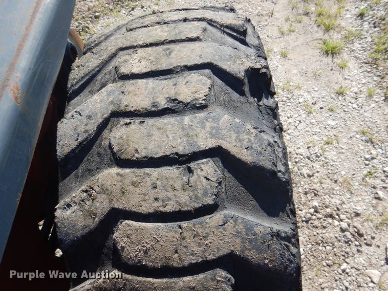 image for item GF9156 Moffett M5500N4W forklift