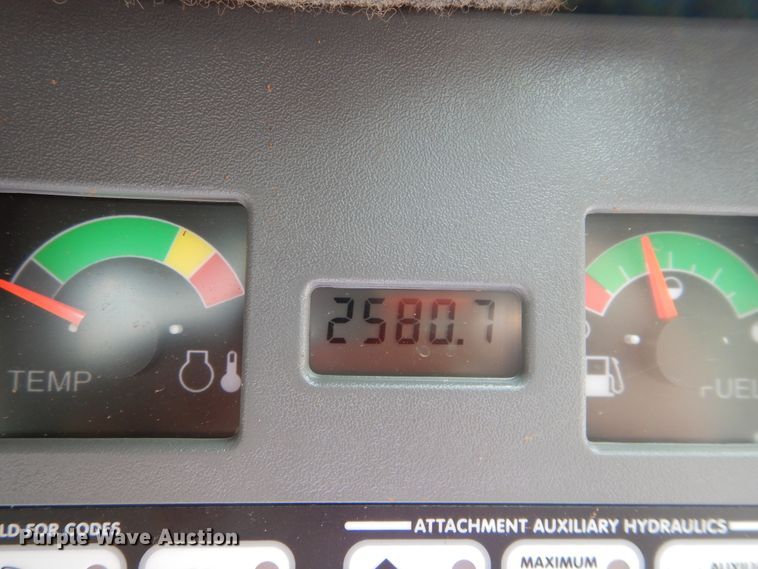 image for item GK9183 2007 Bobcat S330  skid steer loader