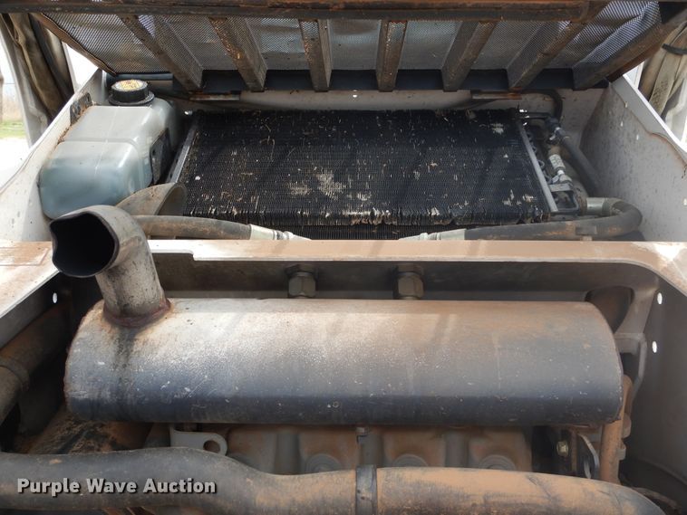 image for item GK9183 2007 Bobcat S330  skid steer loader