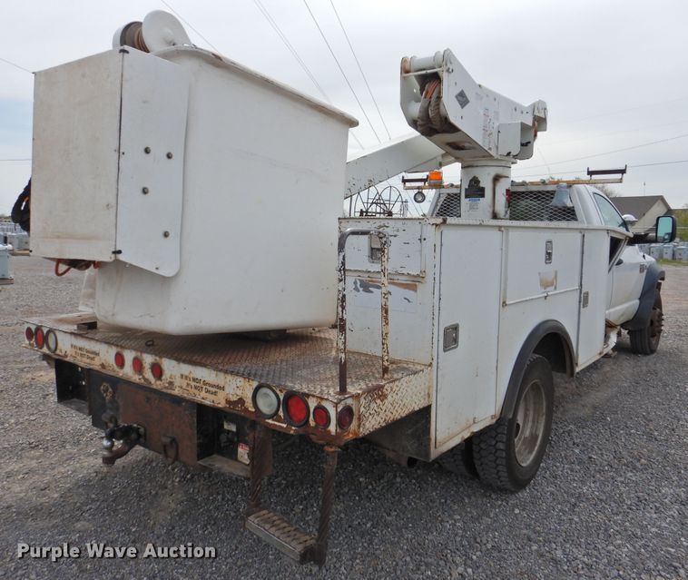 image for item GN9797 2009 Dodge Ram 5500 bucket truck