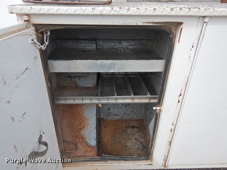 image for item GN9797 2009 Dodge Ram 5500 bucket truck