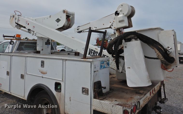 image for item GN9797 2009 Dodge Ram 5500 bucket truck