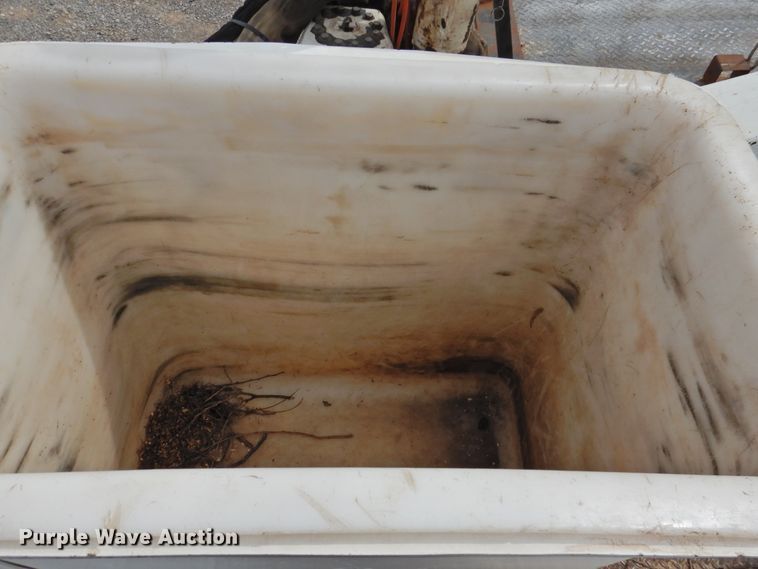 image for item GN9797 2009 Dodge Ram 5500 bucket truck