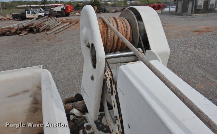 image for item GN9797 2009 Dodge Ram 5500 bucket truck