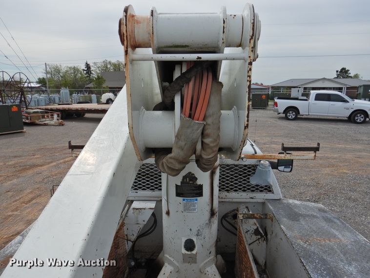 image for item GN9797 2009 Dodge Ram 5500 bucket truck