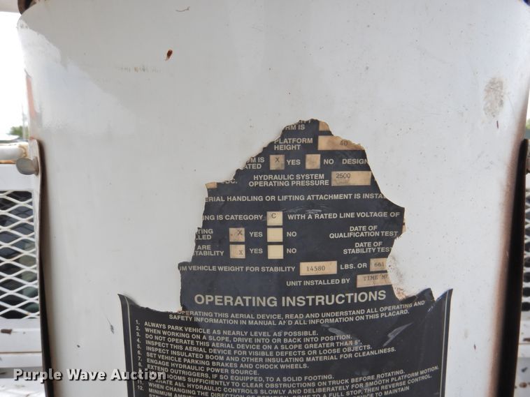 image for item GN9797 2009 Dodge Ram 5500 bucket truck