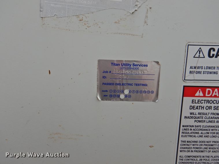 image for item GN9797 2009 Dodge Ram 5500 bucket truck