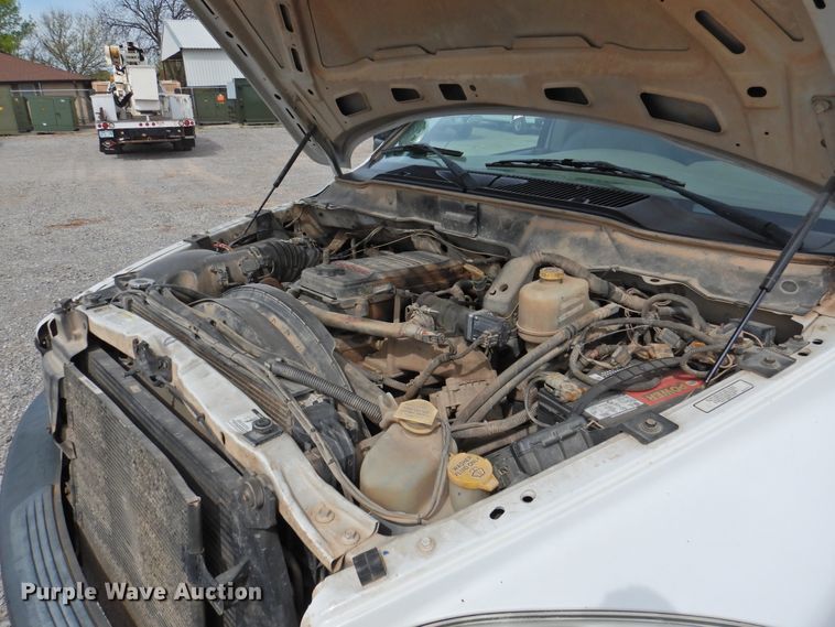 image for item GN9797 2009 Dodge Ram 5500 bucket truck