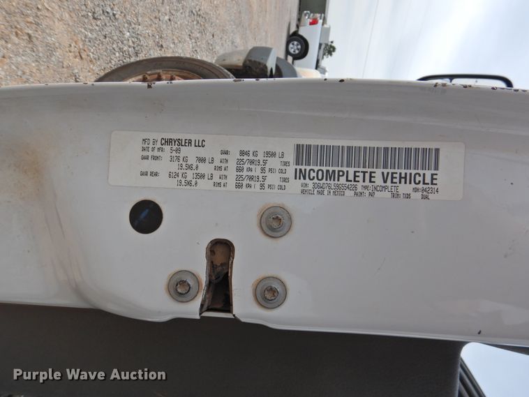 image for item GN9797 2009 Dodge Ram 5500 bucket truck