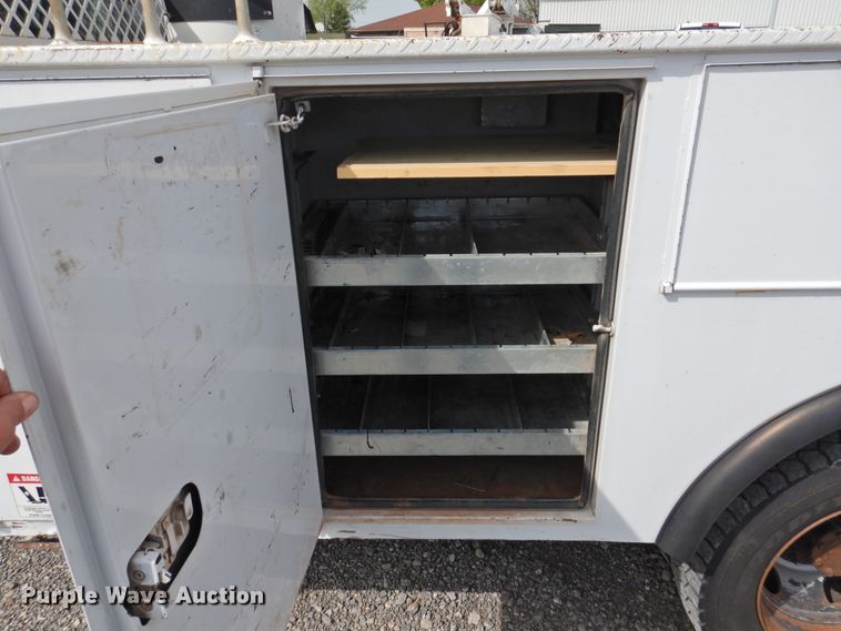 image for item GN9798 2012 Dodge Ram 5500 bucket truck