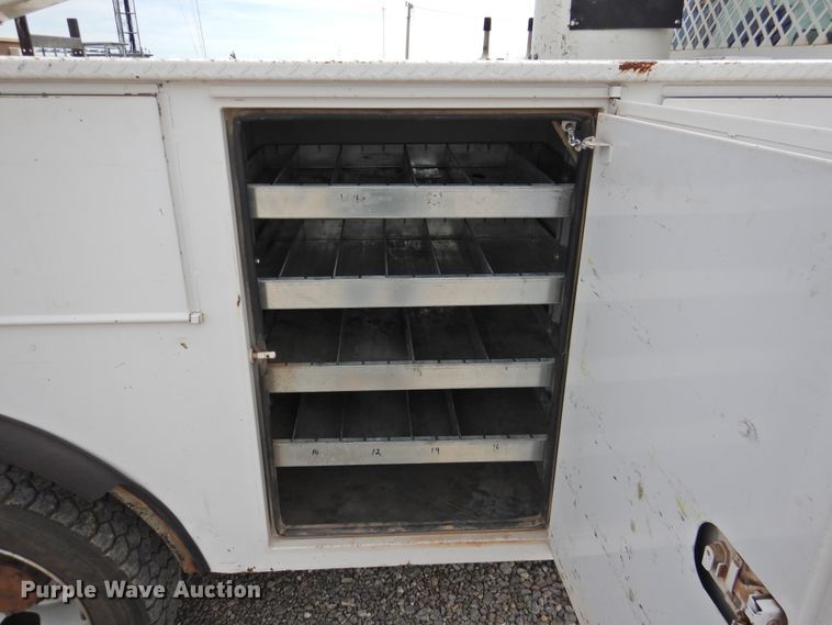 image for item GN9798 2012 Dodge Ram 5500 bucket truck