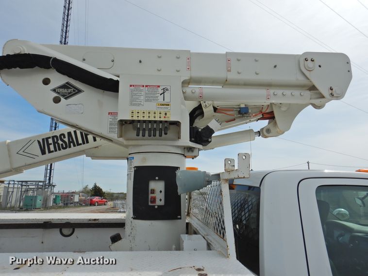 image for item GN9798 2012 Dodge Ram 5500 bucket truck