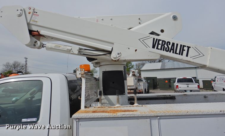 image for item GN9798 2012 Dodge Ram 5500 bucket truck