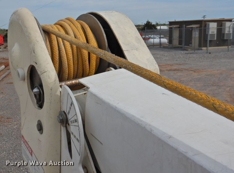 image for item GN9798 2012 Dodge Ram 5500 bucket truck