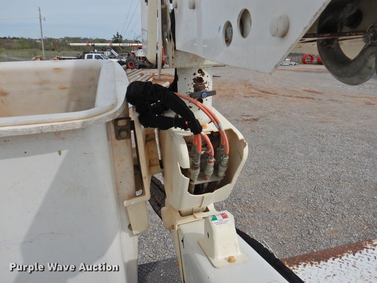 image for item GN9798 2012 Dodge Ram 5500 bucket truck