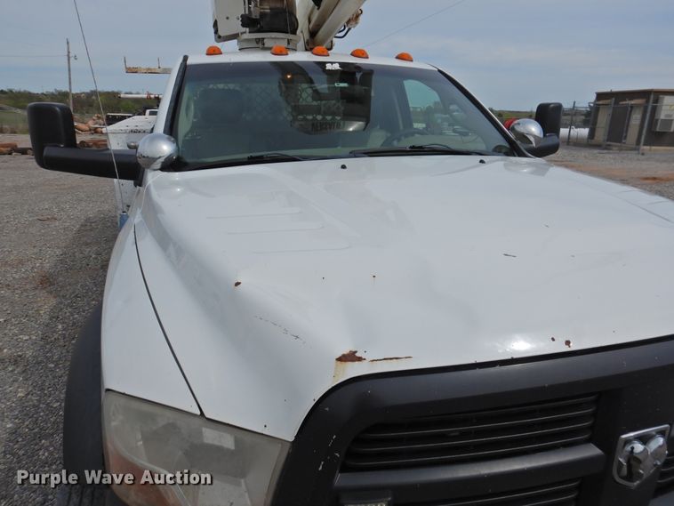 image for item GN9798 2012 Dodge Ram 5500 bucket truck