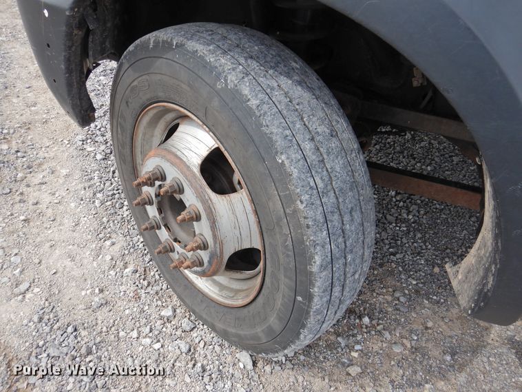 image for item GN9798 2012 Dodge Ram 5500 bucket truck