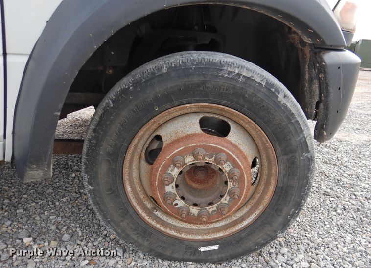 image for item GN9798 2012 Dodge Ram 5500 bucket truck