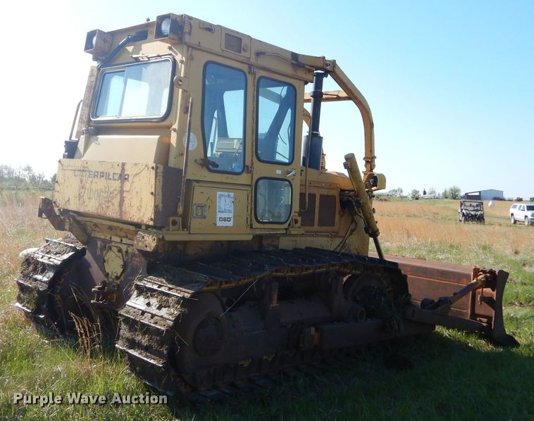 image for item GP9039 1981 Caterpillar D6D  crawler dozer