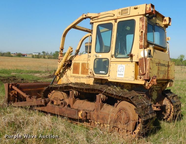 image for item GP9039 1981 Caterpillar D6D  crawler dozer