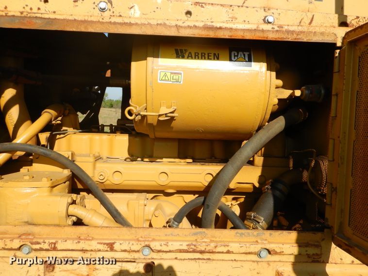 image for item GP9039 1981 Caterpillar D6D  crawler dozer