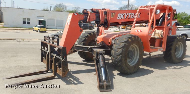 image for item GP9041 2006 Sky Trak 10054  telehandler