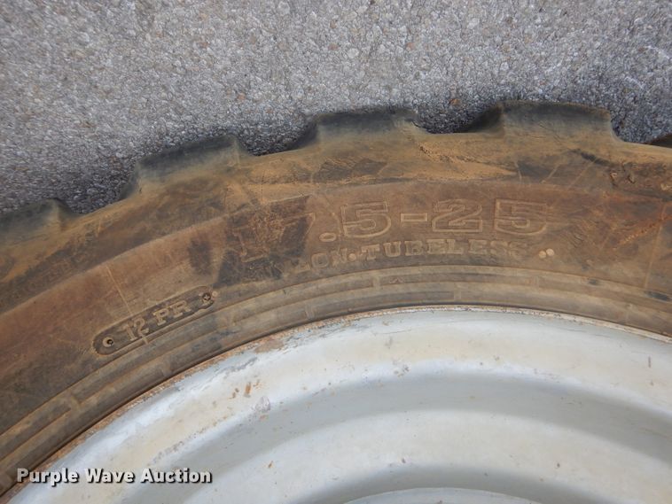 image for item GP9041 2006 Sky Trak 10054  telehandler