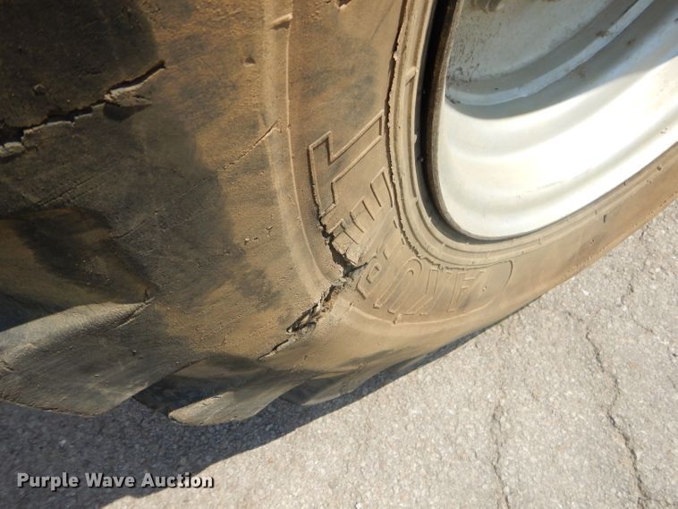 image for item GP9041 2006 Sky Trak 10054  telehandler