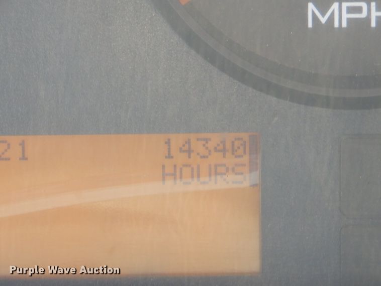 image for item GP9042 2010 International 4300 vacuum truck