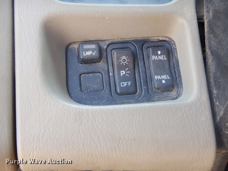 image for item GP9042 2010 International 4300 vacuum truck