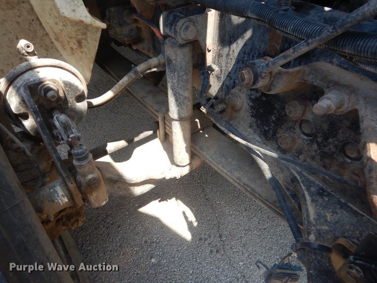 image for item GP9042 2010 International 4300 vacuum truck