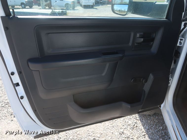 image for item GS9849 2012 Dodge Ram 5500HD bucket truck