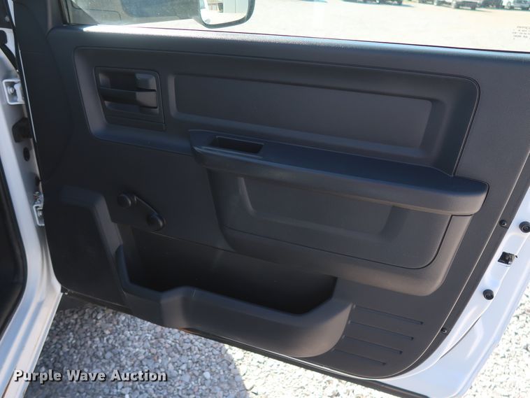 image for item GS9849 2012 Dodge Ram 5500HD bucket truck