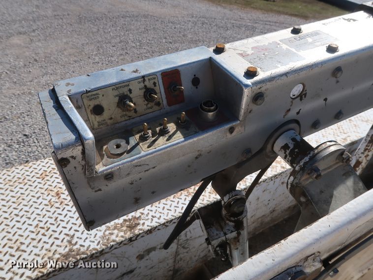 image for item GS9849 2012 Dodge Ram 5500HD bucket truck