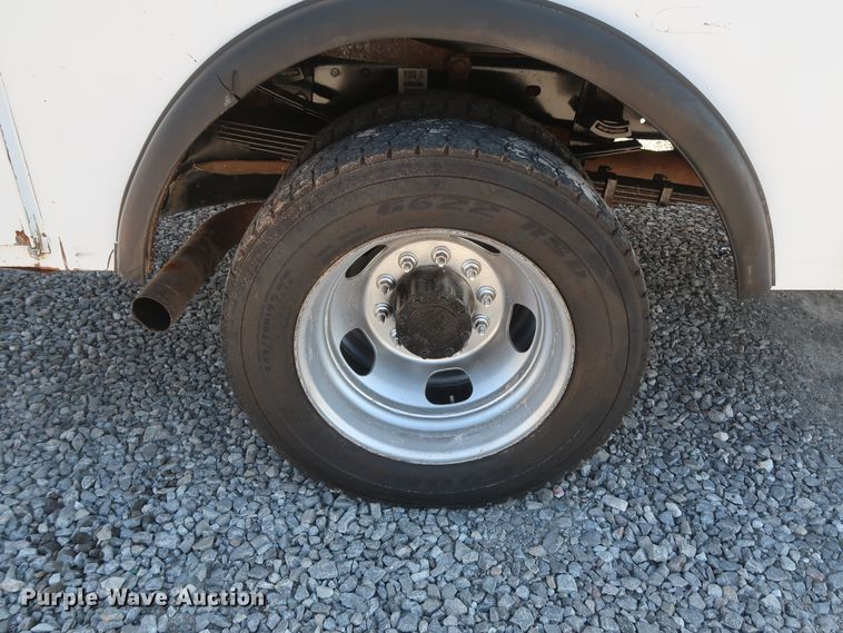 image for item GS9849 2012 Dodge Ram 5500HD bucket truck