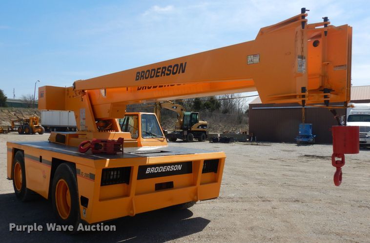 image for item GY9012 Broderson IC-200-2C crane