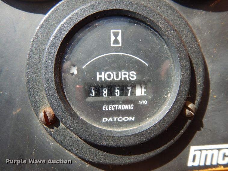 image for item GY9012 Broderson IC-200-2C crane