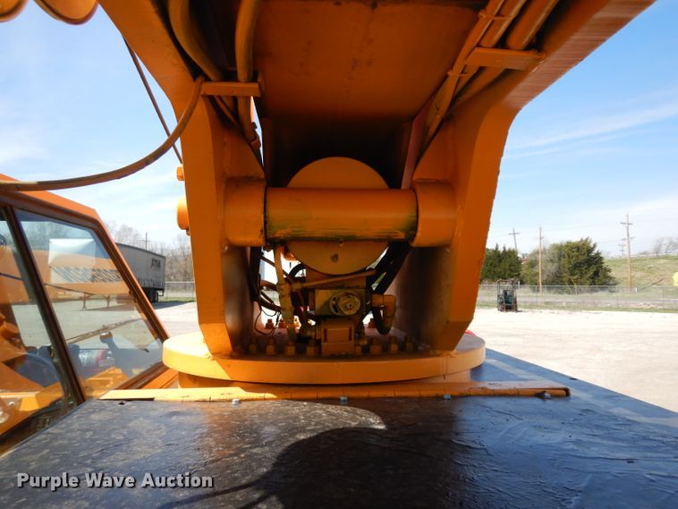 image for item GY9012 Broderson IC-200-2C crane