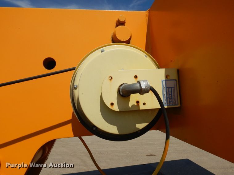 image for item GY9012 Broderson IC-200-2C crane