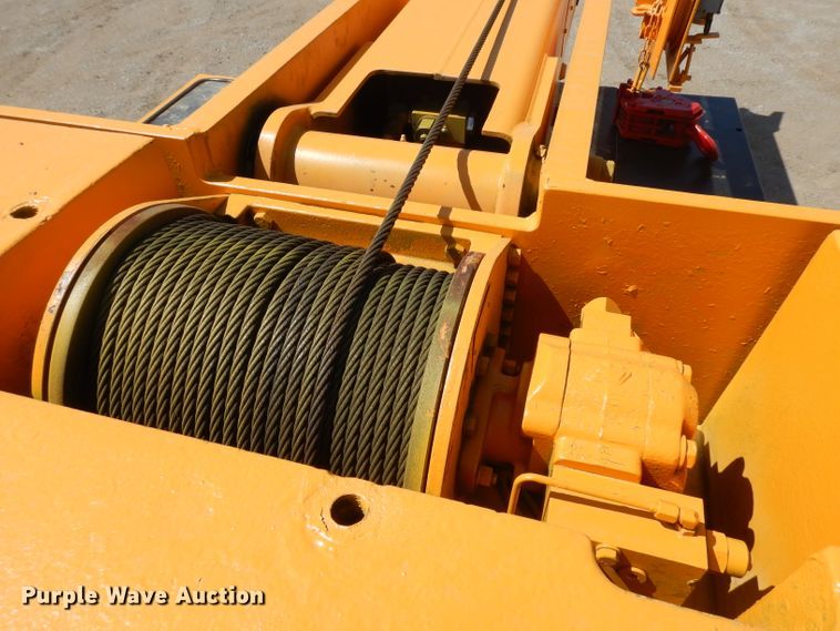 image for item GY9012 Broderson IC-200-2C crane