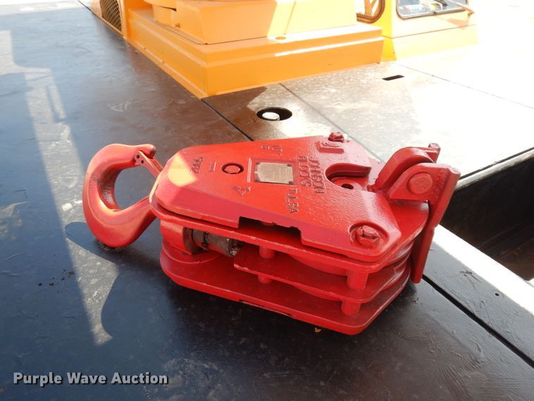 image for item GY9012 Broderson IC-200-2C crane