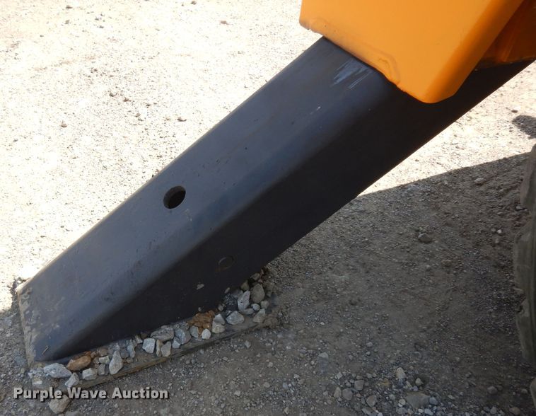 image for item GY9012 Broderson IC-200-2C crane