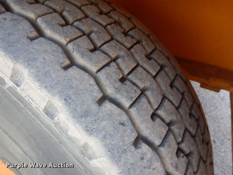 image for item GY9012 Broderson IC-200-2C crane