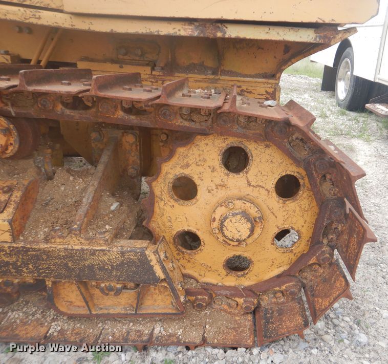 image for item GY9786 Komatsu D21A-6  crawler dozer