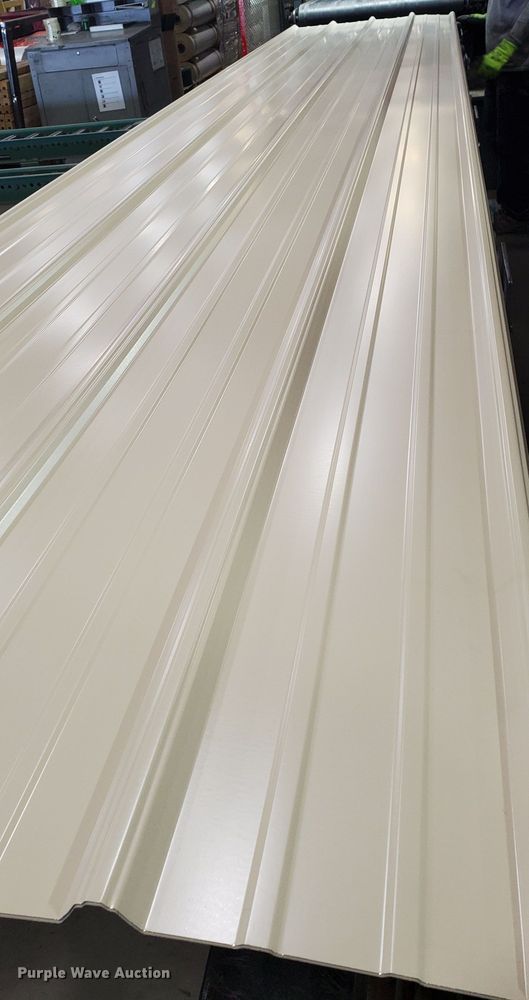 image for item H1371 (60) sheets of metal roofing/siding